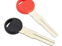 Chiave telecomando per Monster 795 Thai 796 M1100/S M696/Plus Multistrada 950/Touring/SW Scrambler 1100/Special/Sport - 1 Blank Key Uncut Blade For For Monster 795 Thai 796 M1100 S M696 Plus Multistrada 2