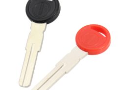 Chiave telecomando per Monster 795 Thai 796 M1100/S M696/Plus Multistrada 950/Touring/SW Scrambler 1100/Special/Sport - 1 Blank Key Uncut Blade For For Monster 795 Thai 796 M1100 S M696 Plus Multistrada 4