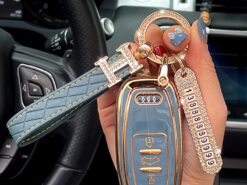 Cover Chiave/telecomando per Audi S4 S5 S6 S7 S8 R8 A1 A3 A4 A5 A6 A7 A8 Q3 Q5 Q7 TT 3 Cover Chiave/telecomando per Audi S4 S5 S6 S7 S8 R8 A1 A3 A4 A5 A6 A7 A8 Q3 Q5 Q7 TT - Nuova TPU Copertura Della Cassa Chiave Dell automobile Borsette Per Audi S4 S5 S6 S7 S8 1