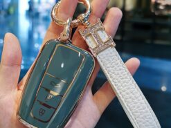 Cover Chiave/telecomando per RAV4 Corolla Toyota Hilux Yaris Avensis Aygo Verso Scion TC Auris Holder accessori 6 Cover Chiave/telecomando per RAV4 Corolla Toyota Hilux Yaris Avensis Aygo Verso Scion TC Auris Holder accessori - Nuovo TPU Car Flip Key Case Cover Shell per RAV4 Corolla Toyota Hilux Yaris Avensis Aygo 4