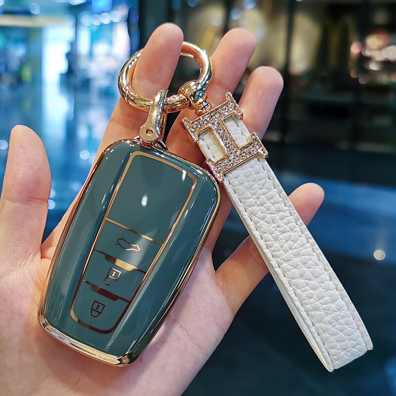 Nuovo-TPU-Car-Flip-Key-Case-Cover-Shell-per-RAV4-Corolla-Toyota-Hilux-Yaris-Avensis-Aygo-4 Cover Chiave/telecomando per RAV4 Corolla Toyota Hilux Yaris Avensis Aygo Verso Scion TC Auris Holder accessori - Nuovo TPU Car Flip Key Case Cover Shell per RAV4 Corolla Toyota Hilux Yaris Avensis Aygo 4